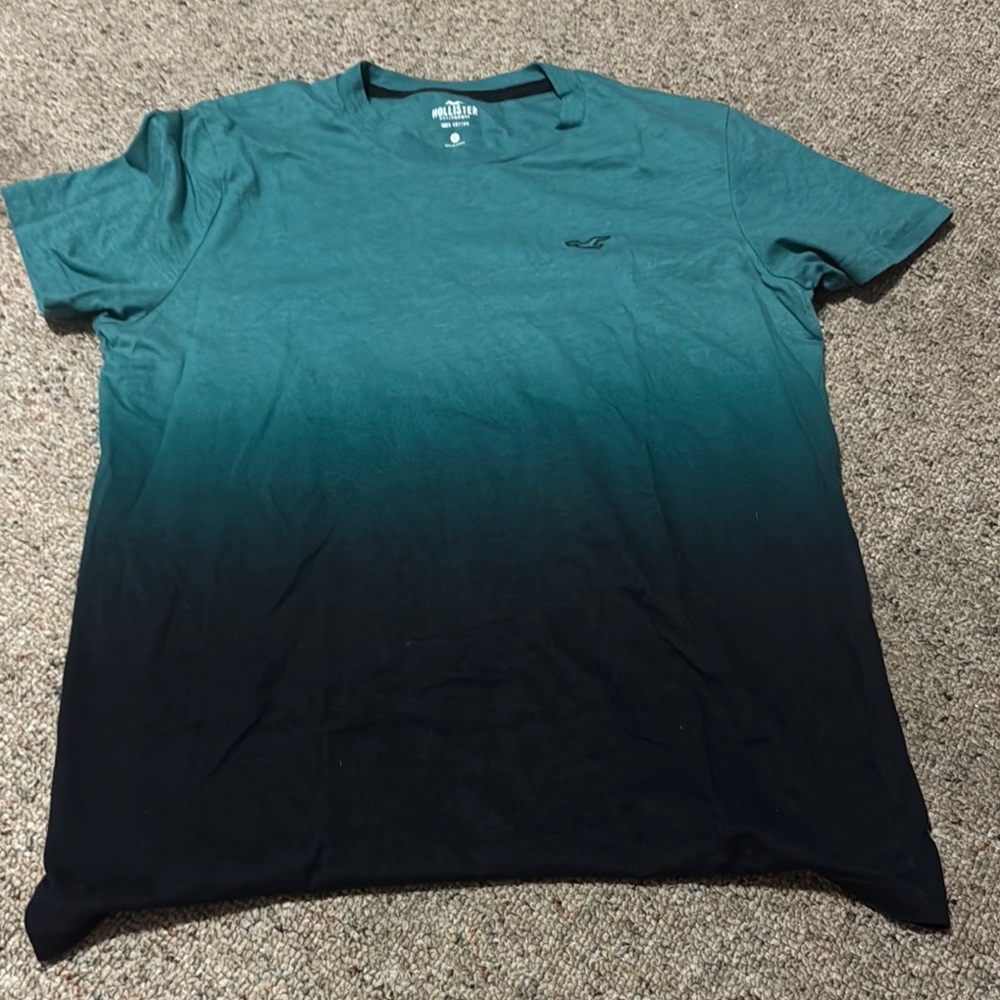 Hollister Men's Teal and Black Ombre T-Shirt